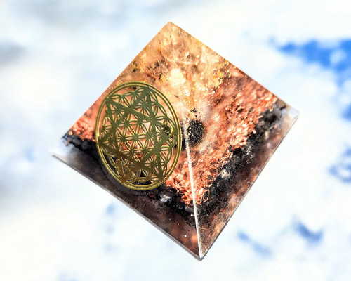 運気改善・願望実現の強い味方〈霊符入りオルゴナイト〉世界でただ