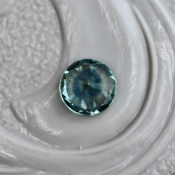 モンタナサファイア 0.25ct 3.7mm アメリカ・モンタナ州産  朝顔【MJ2426】 6枚目の画像