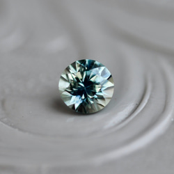 モンタナサファイア 0.25ct 3.7mm アメリカ・モンタナ州産  朝顔【MJ2426】 1枚目の画像