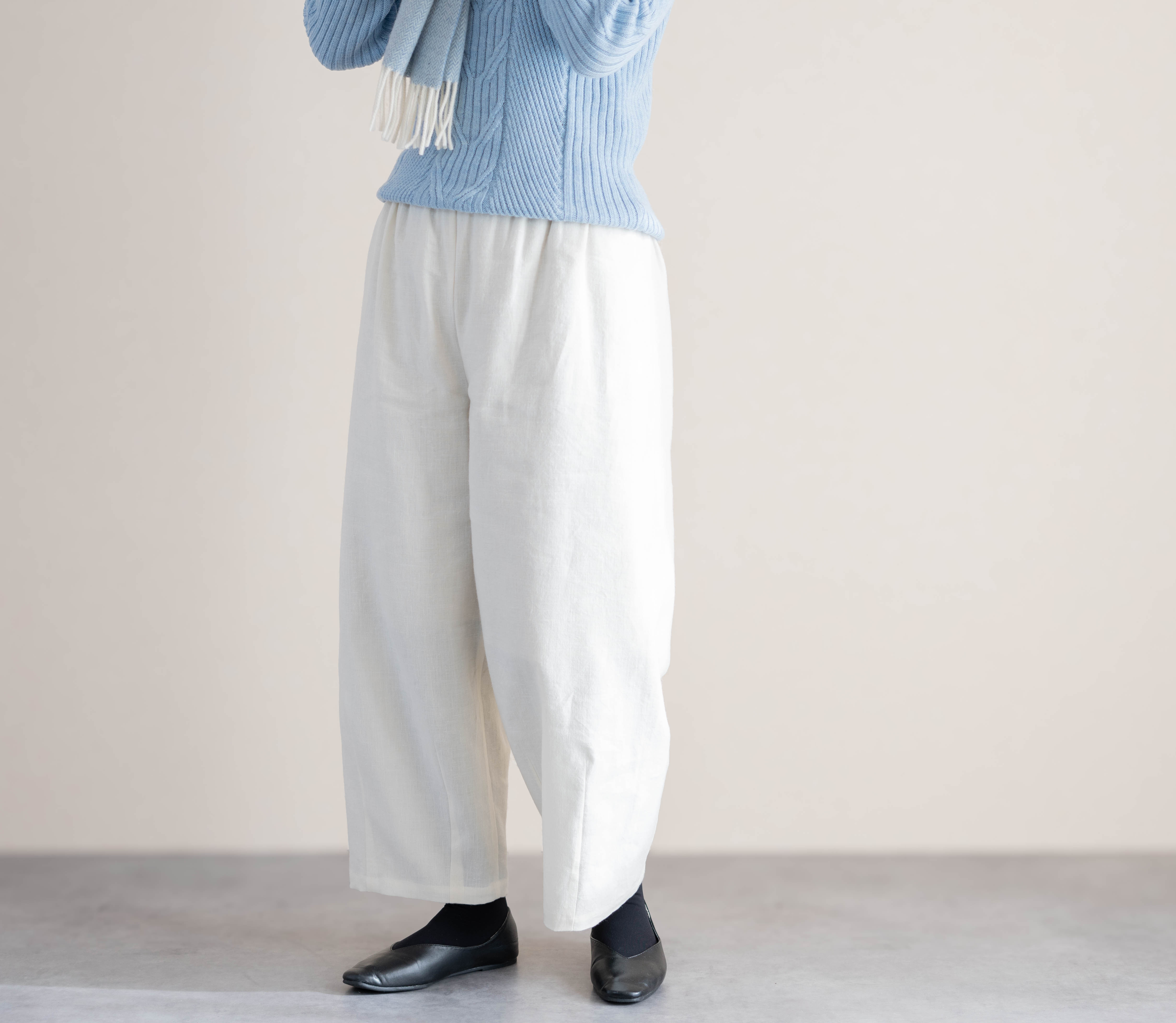 15％OFF! 起毛リネンウール　ほどよくまるい９分丈コクーンパンツ　オフ白　ゆったり美シルエット　アンクル丈　バルーン 10,475円