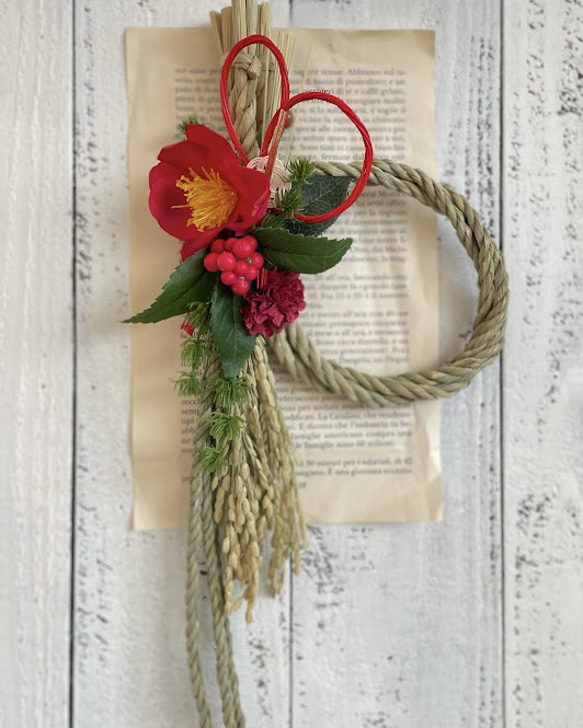 送料無料【お正月２０２５】お正月飾り　「椿の豊作しめ縄飾り」 1枚目の画像