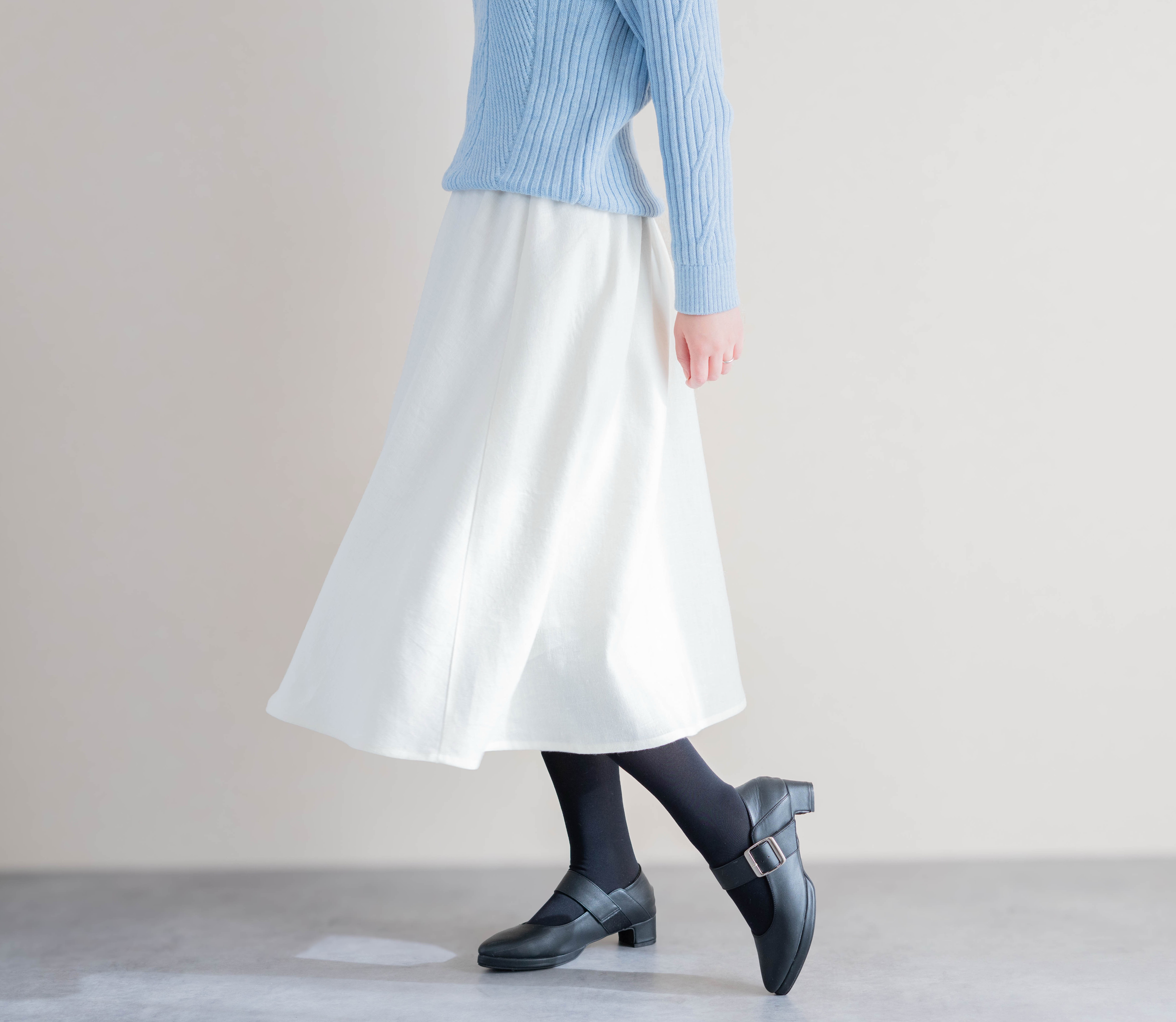 15％OFF! 起毛リネンウール　フレアスカート　オフホワイト　Aライン　ミモレ丈　春まで着られる　総ゴム 8,680円