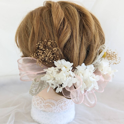 ピンクリボン × ホワイト 髪飾り【 成人式 結婚式 前撮り 振袖 袴 白