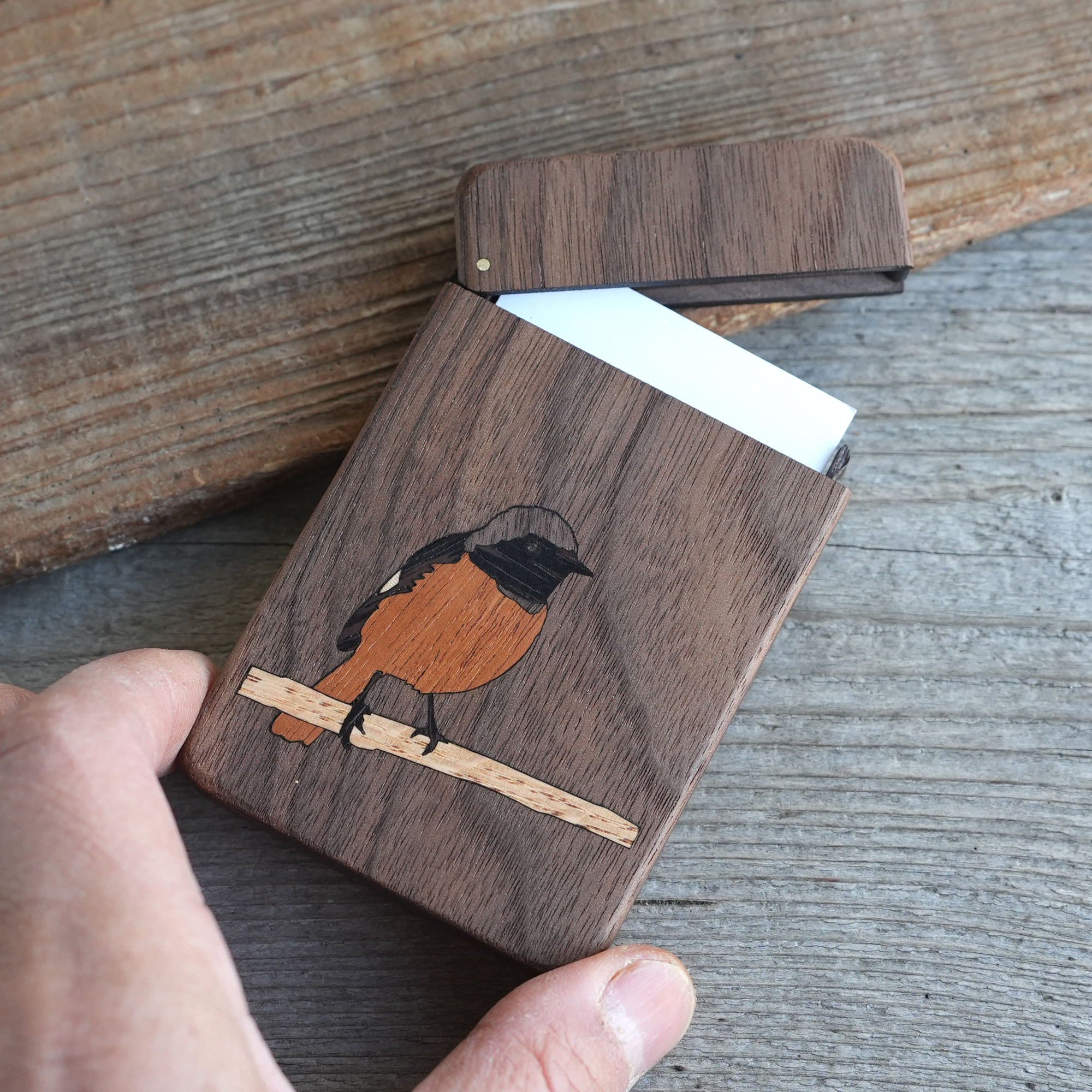 木製名刺入れ　鳥『ジョウビタキ』