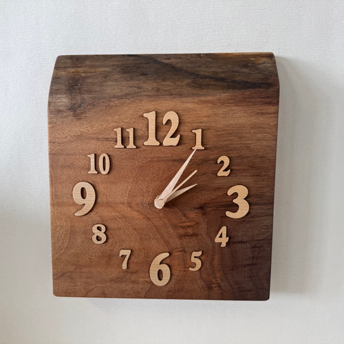 天然素材の木の温もりを感じる クラロウォールナット 置き時計 【日本