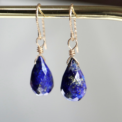 14kgf 縦長ラピスラズリの夜空ピアス