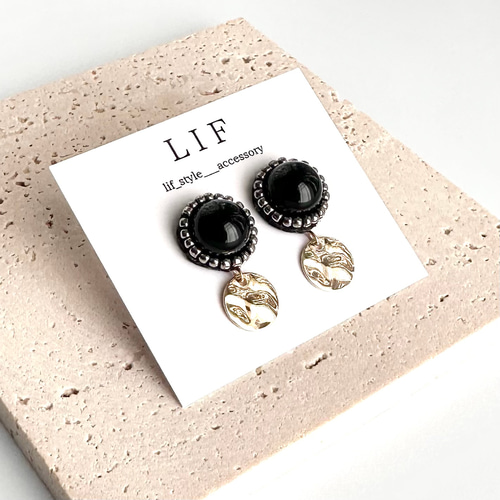 天然石 ブラックオニキス × ゴールドハンマーコインチャーム