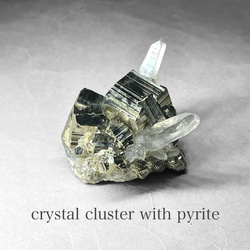 crystal cluster with pyrite / 水晶クラスターパイライト共生 B