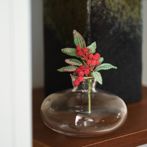 受注制作20日】ブローチ 南天 ナンテン（赤） 手編み レース編み