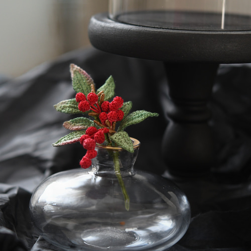 受注制作20日】ブローチ 南天 ナンテン（赤） 手編み レース編み