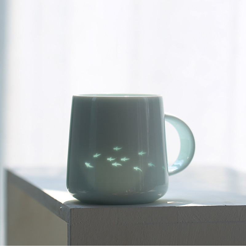 戯れ魚陶磁器杯、シンプル風、オフィス水杯