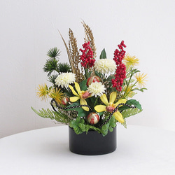 正月飾り～ピンク椿・ダリア・葉牡丹入りお正月アレンジ 迎春 和風