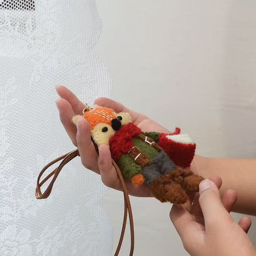 ネパール手作り羊毛フェルトストラップかわいい狐ストラップストラップ
