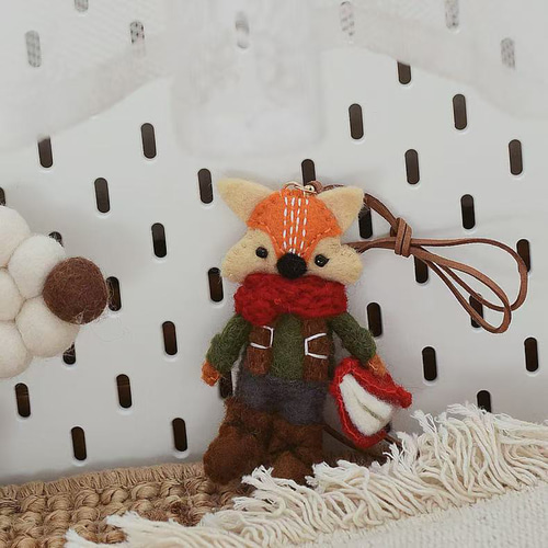 ネパール手作り羊毛フェルトストラップかわいい狐ストラップストラップ