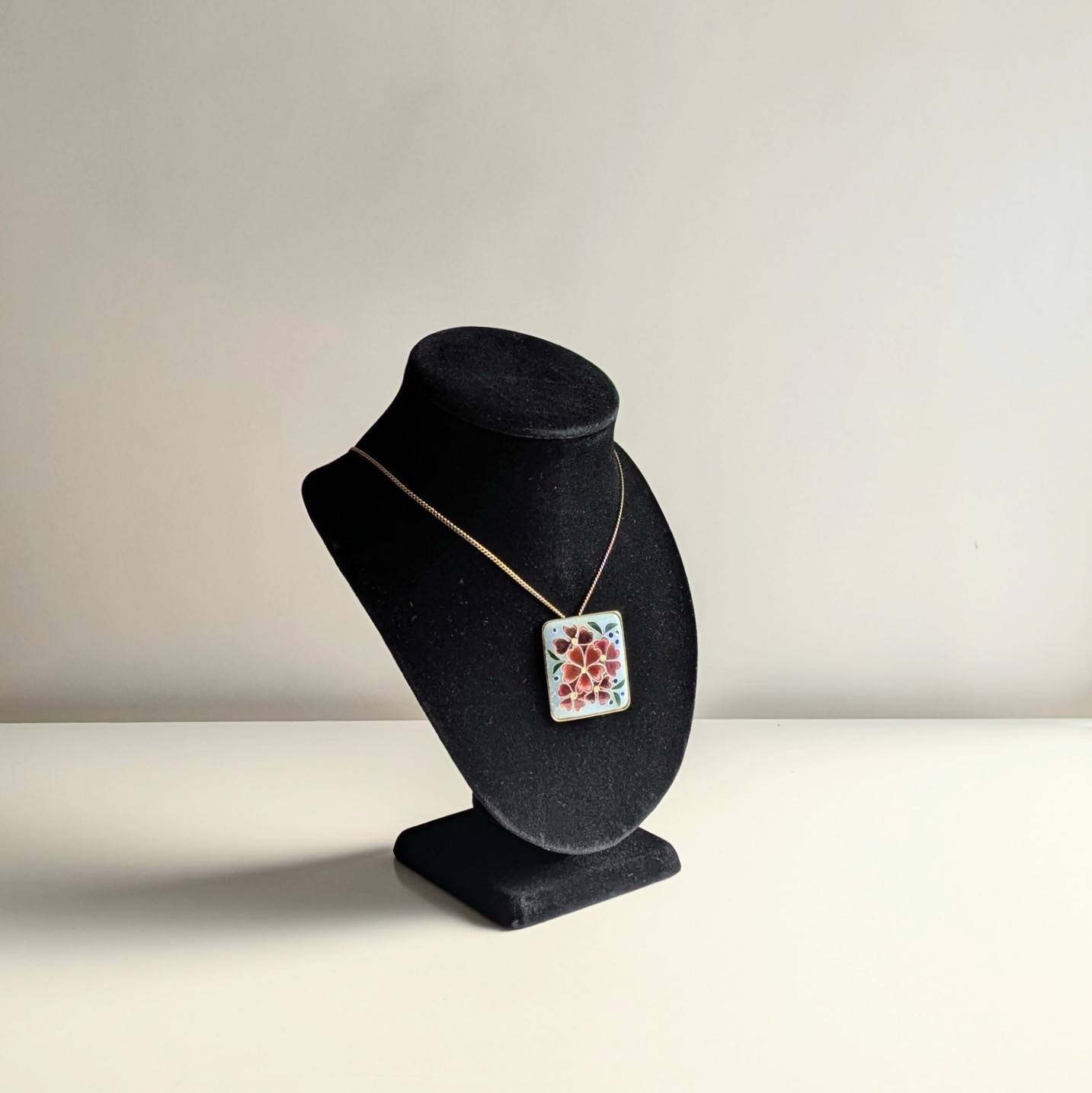 ＊一点限定＊ガーネットの花束【有線・銀張七宝、2wayブローチ】200『Creema限定』