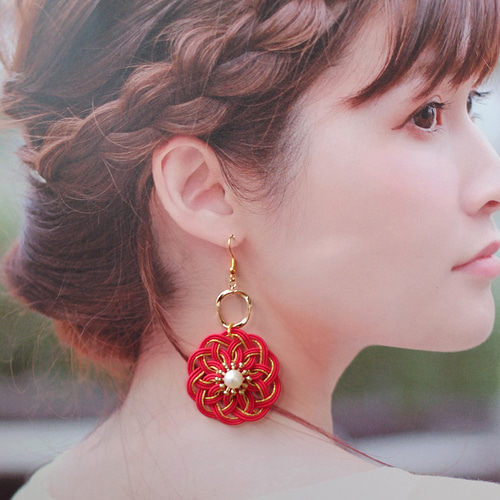 華美】大ぶり 水引のピアス イヤリング ノンホールピアス 和風 和