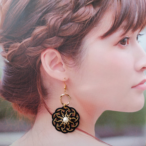 華美】大ぶり 水引のピアス イヤリング ノンホールピアス 和風 和