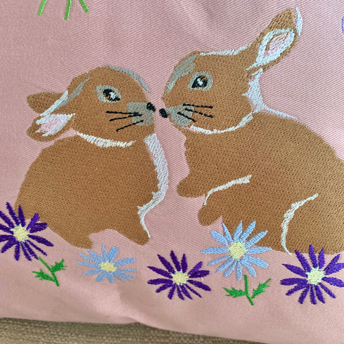 刺繍クッションカバー うさぎの楽園 クッション・クッション