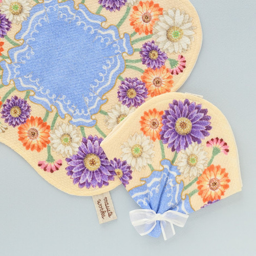 手刺繍入ちっちゃな ガーゼハンカチ【ぷっくりお花】 お世話になった方へ】花束みたいなガーゼハンカチ アイボリーブルー