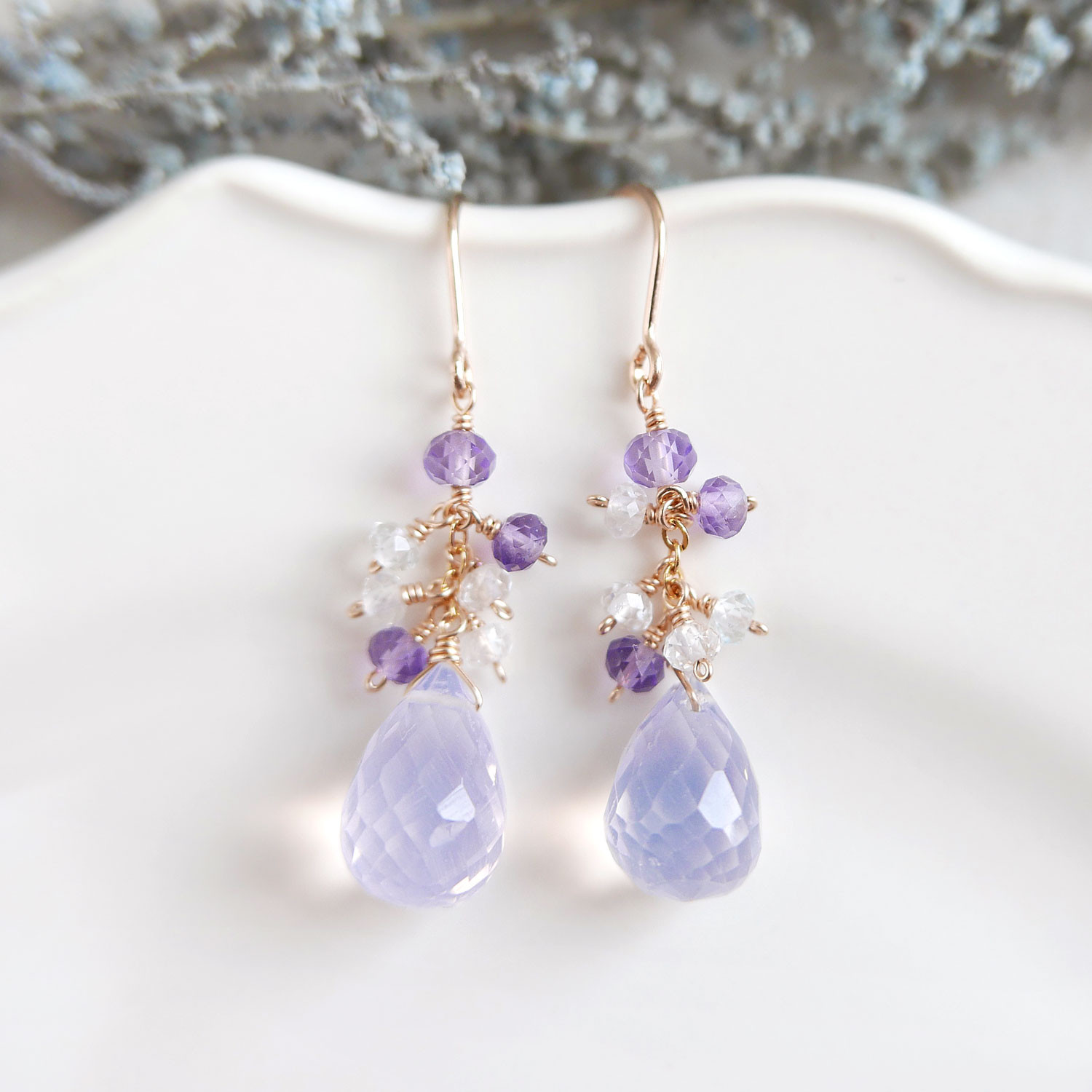 スコロライトとラベンダーカラー天然石のピアス／イヤリング 14kgf