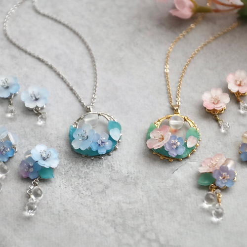 月と夜桜（ヨザクラ）のネックレス さくらブルー ネックレス