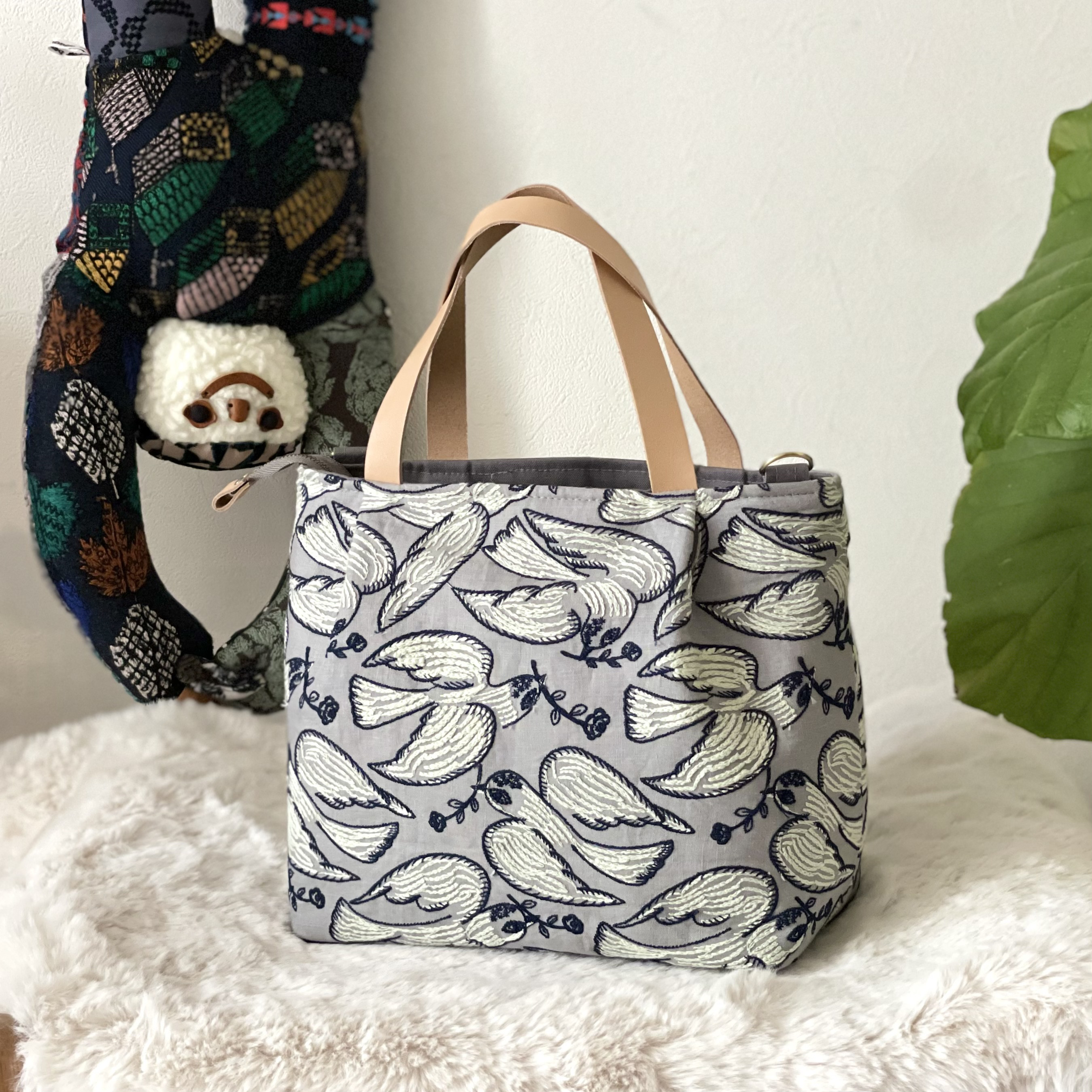 ⚮̈ミナペルホネン following day かくれんぼトート タック入 トート