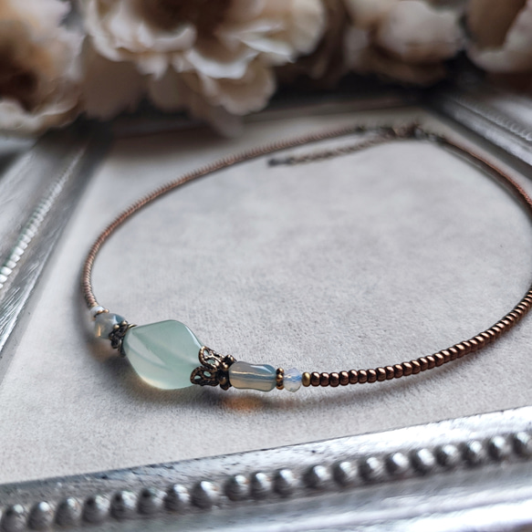 ニュージェイドのアンティーク風チョーカー 11枚目の画像