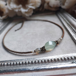 ニュージェイドのアンティーク風チョーカー 1枚目の画像