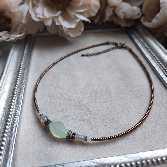 ニュージェイドのアンティーク風チョーカー 6枚目の画像