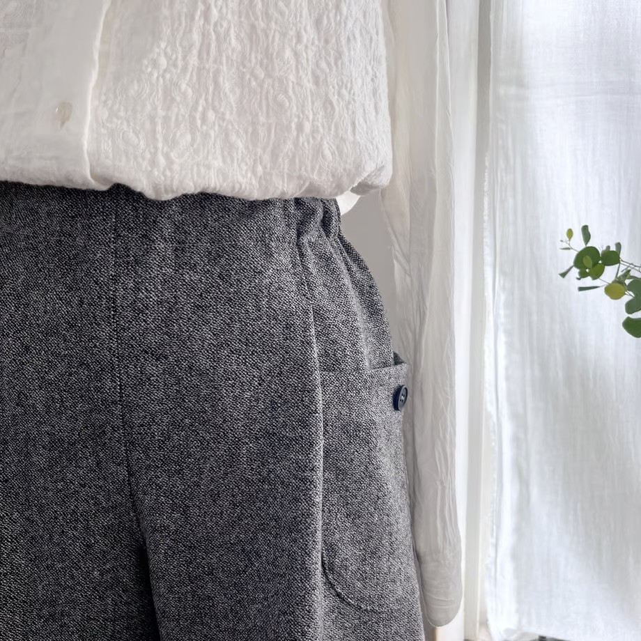 ランチパンツ(裏付き）ウール　ツイード　ストレッチ　ブラック　　　＊暮らしの店sacchi＊