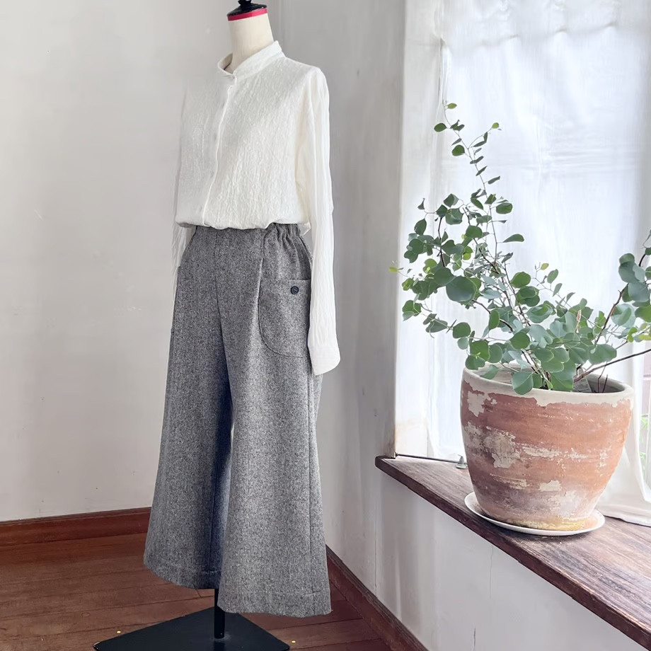 ランチパンツ(裏付き）ウール　ツイード　ストレッチ　ブラック　　　＊暮らしの店sacchi＊