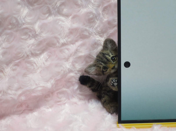 羊毛フェルト 猫 キジトラ 子猫 ハンドメイド 置物 受注商品 mia キジトラ 子猫 置物 羊毛フェルト 展示にサイズ表