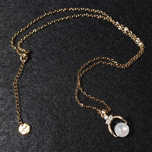 マダガスカルレインボームーンストーン 天然石 パワーストーン