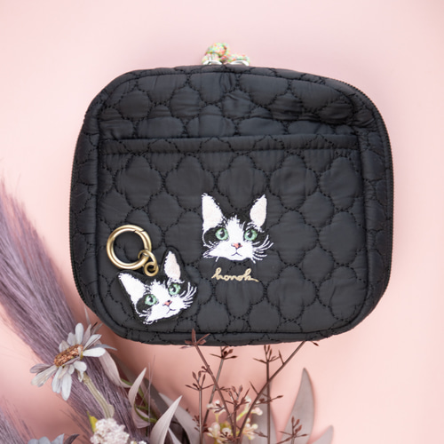 名入れ無料 あくびする猫のポーチ｜ギフトにもおすすめ ポーチ honok