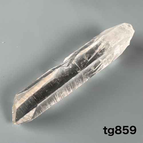 天然石 マカルー産 水晶 クォーツ ポイント 原石 クリアクォーツ