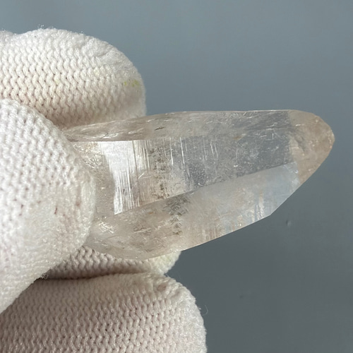 ガネーシュヒマール産 ヒマラヤ水晶 原石ポイント tg959 天然石 pinky