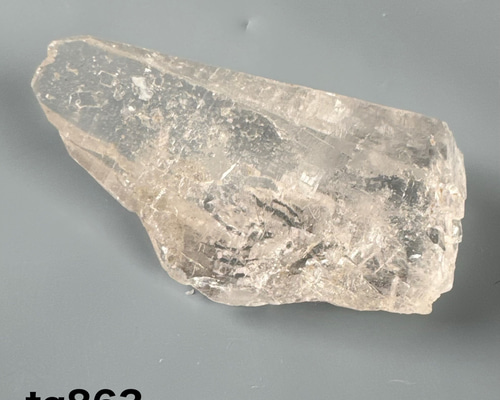 ヒマラヤ水晶◼️ガネーシュヒマール産☆天然石☆パワーストーン◼️原石　A ガネーシュヒマール産 ヒマラヤ水晶 39.5ミリ 原石ポイント tg863