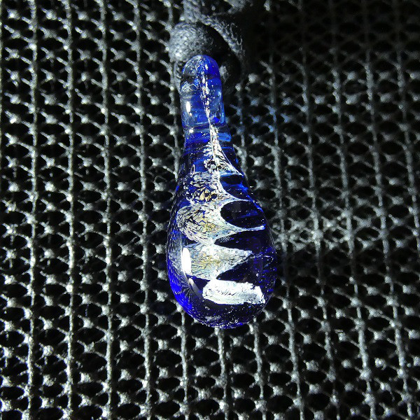 宇宙ツイストＮＯ.1（ガラス、とんぼ玉、夜空、宇宙、一点物、ネックレス）