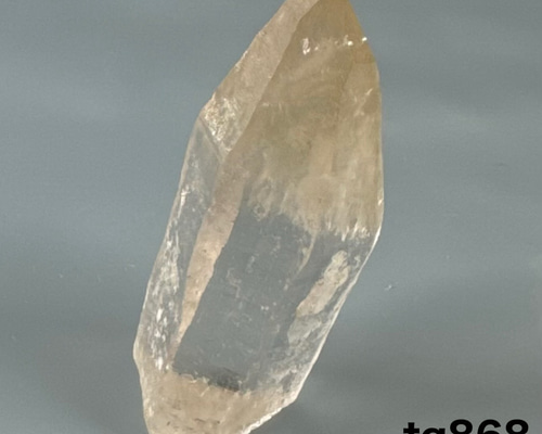 ガネーシュヒマール産 ヒマラヤ水晶 41ミリ 原石ポイント tg868 天然石