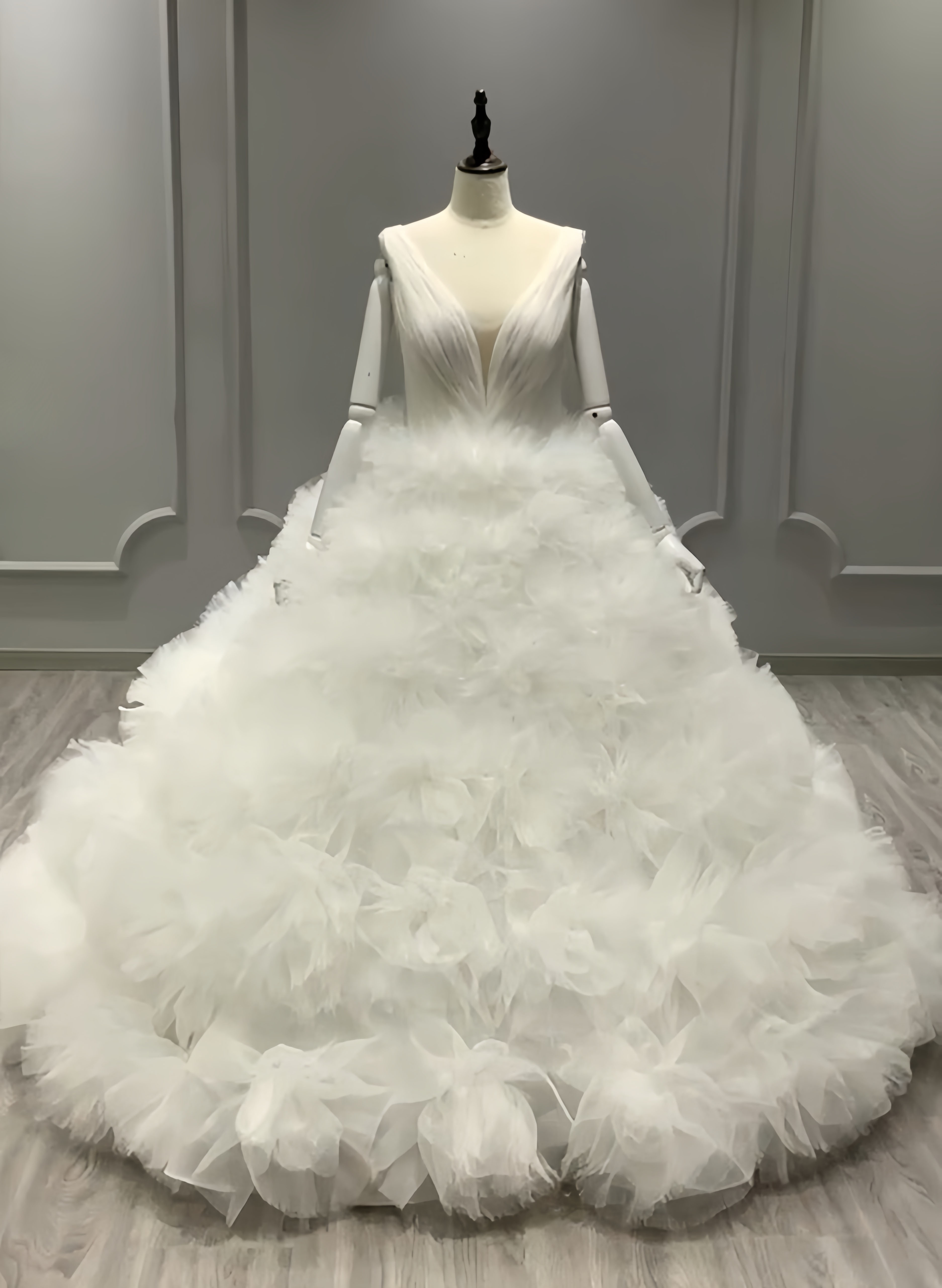 純粋な美しさ！白　カラードレス　紫・ピンっく・ブラックなど　オーダー可能　パーディードレス　フレアスカート結婚挙式二次会