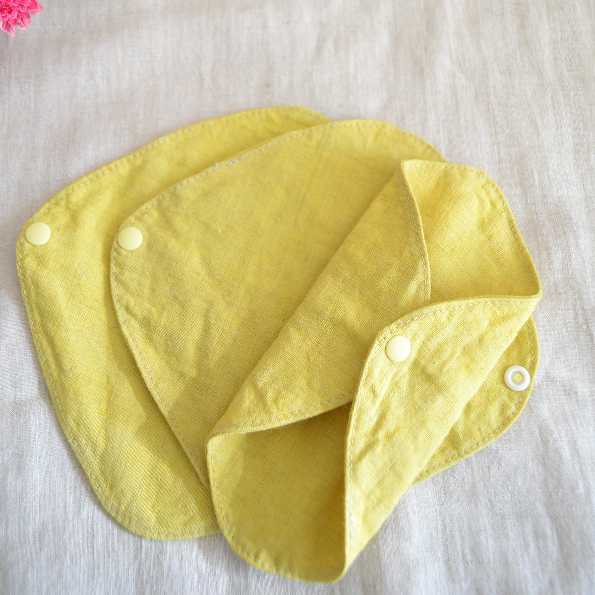 Creema限定【3枚組】草木染×ヘンプ100％　布ライナー　おりものシート　マリーゴールド　イエロー　お花
