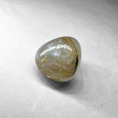 gold rutile quartz tumble / ゴールドルチルクォーツタンブル B 
