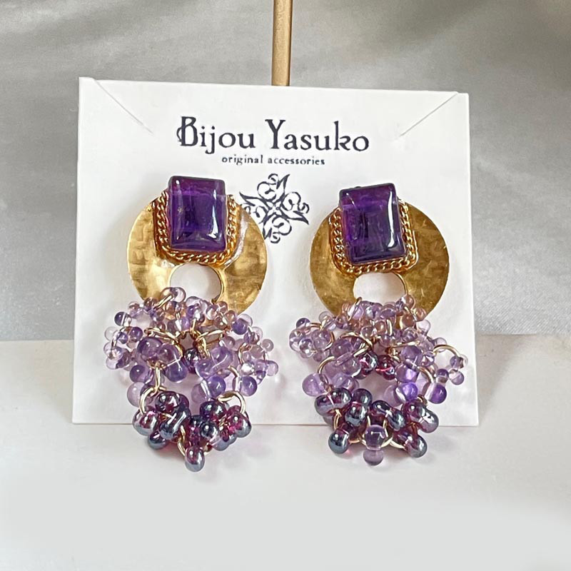 アメジスト ピアス・イヤリング ヴィンテージ ゴールド 紫 天然石 イヤリング 揺れる つぶつぶ ビジュー ピアス