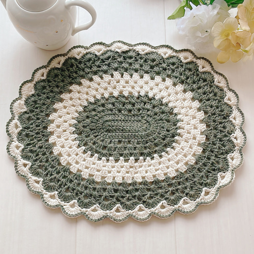 No.501 クロシェ ドイリー カーキ系 ランチョンマット 楕円形