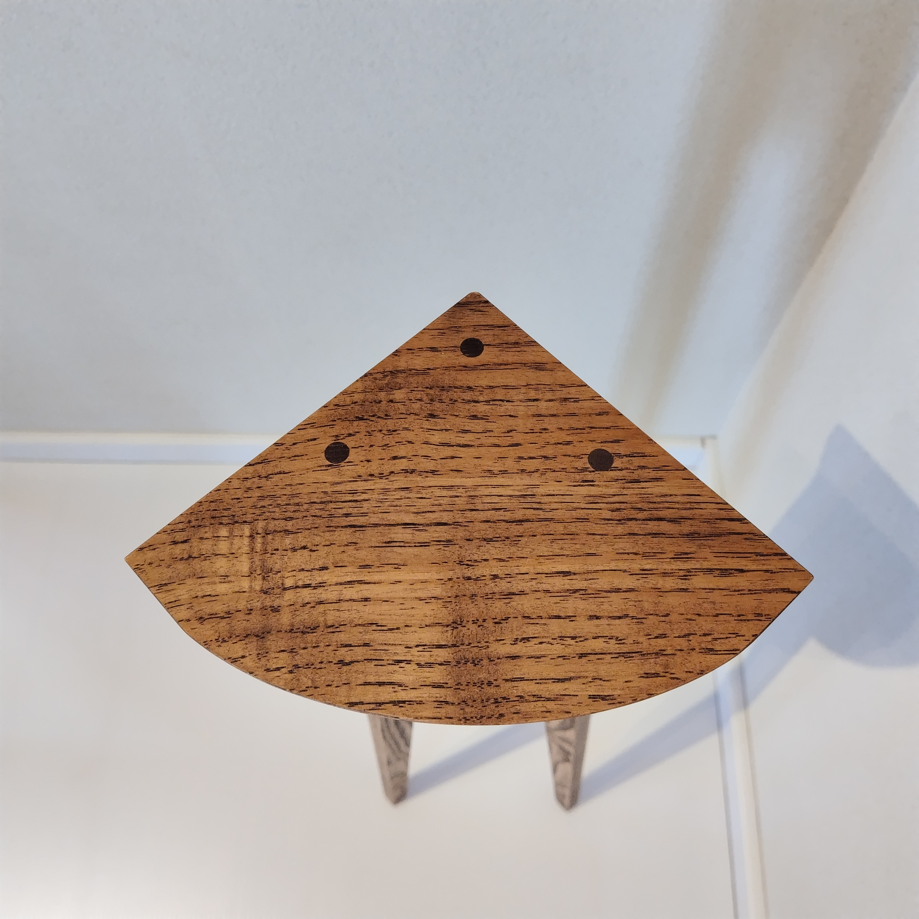 コーナー用 スモールテーブル  高さ68cm 【現品】　～クリ・サイズなどオーダー可～