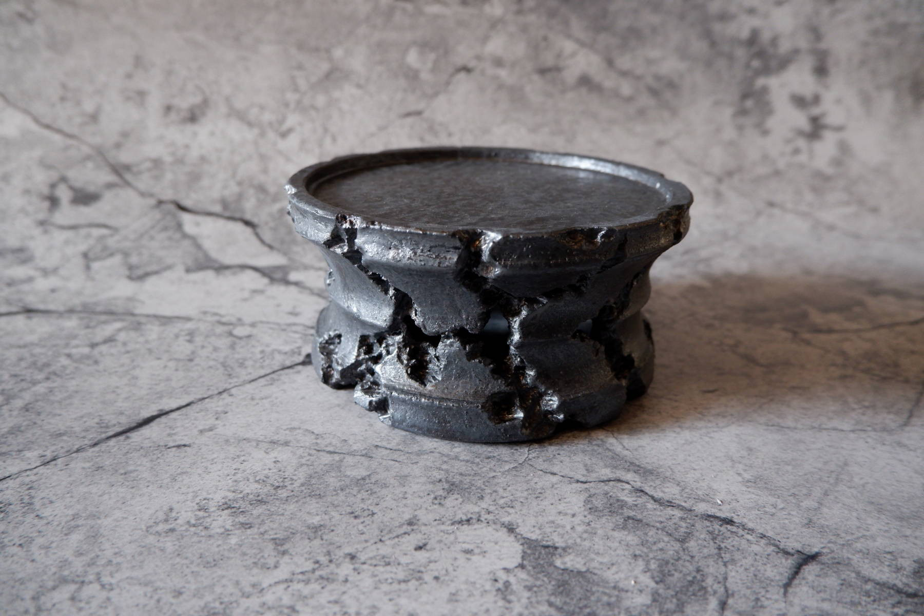 5.5号鉄砂黒透し彫り鉢台758　塊根植物　多肉植物　盆栽　植木鉢　作家鉢　鉢皿　沖縄
