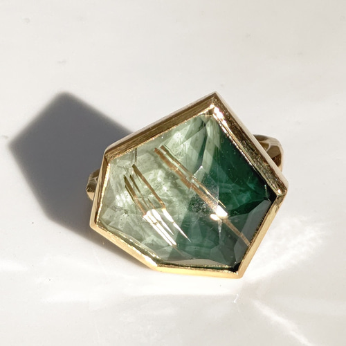 ルチルクォーツ × グリーンジャスパー ダブレット 変形6角立体