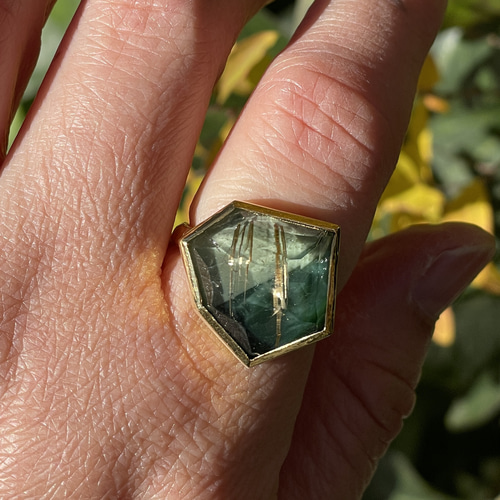 ルチルクォーツ × グリーンジャスパー ダブレット 変形6角立体