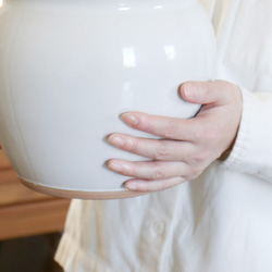 軽くて仕込みやすい甕　ぬか漬け容器に、お味噌（3.3キロ）【三重県四日市産】 えんける道具店の甕（かめ）3.6リットル 3枚目の画像