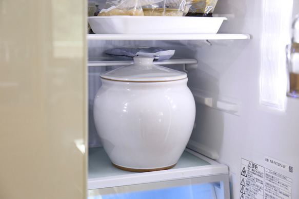 軽くて仕込みやすい甕　ぬか漬け容器に、お味噌（3.3キロ）【三重県四日市産】 えんける道具店の甕（かめ）3.6リットル 11枚目の画像
